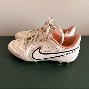 Nike Jr Tiempo Soccer Cleats US 3.5